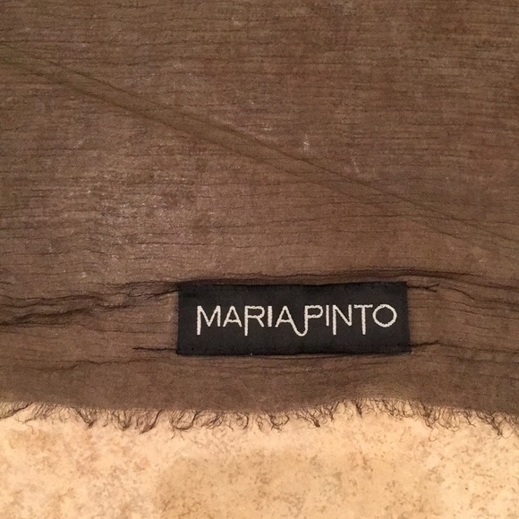 NWOT Maria Pinto Square Olive Scarf - Picture 2 of 3